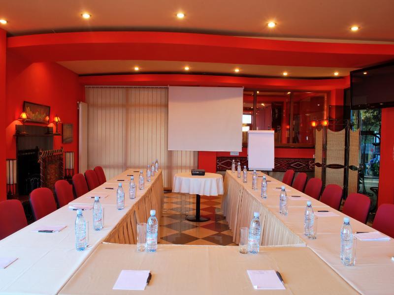 Urban Lodge Hotel Rooms And Suits Tbilisi Afaceri foto
