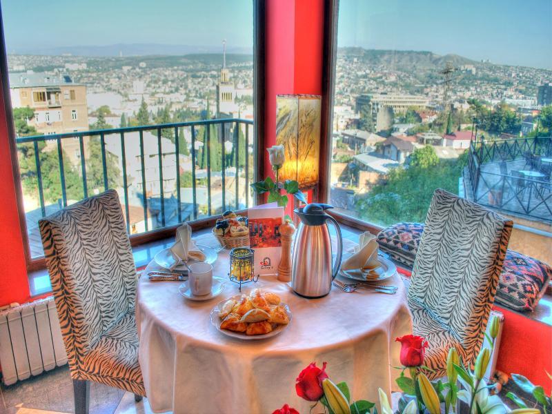 Urban Lodge Hotel Rooms And Suits Tbilisi Restaurant foto