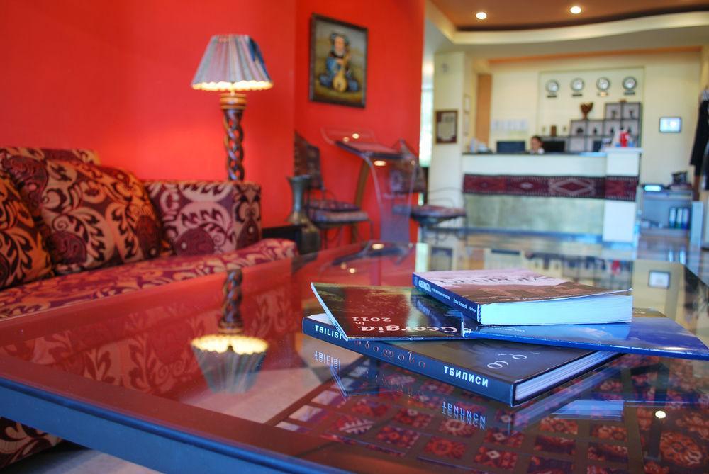 Urban Lodge Hotel Rooms And Suits Tbilisi Interior foto