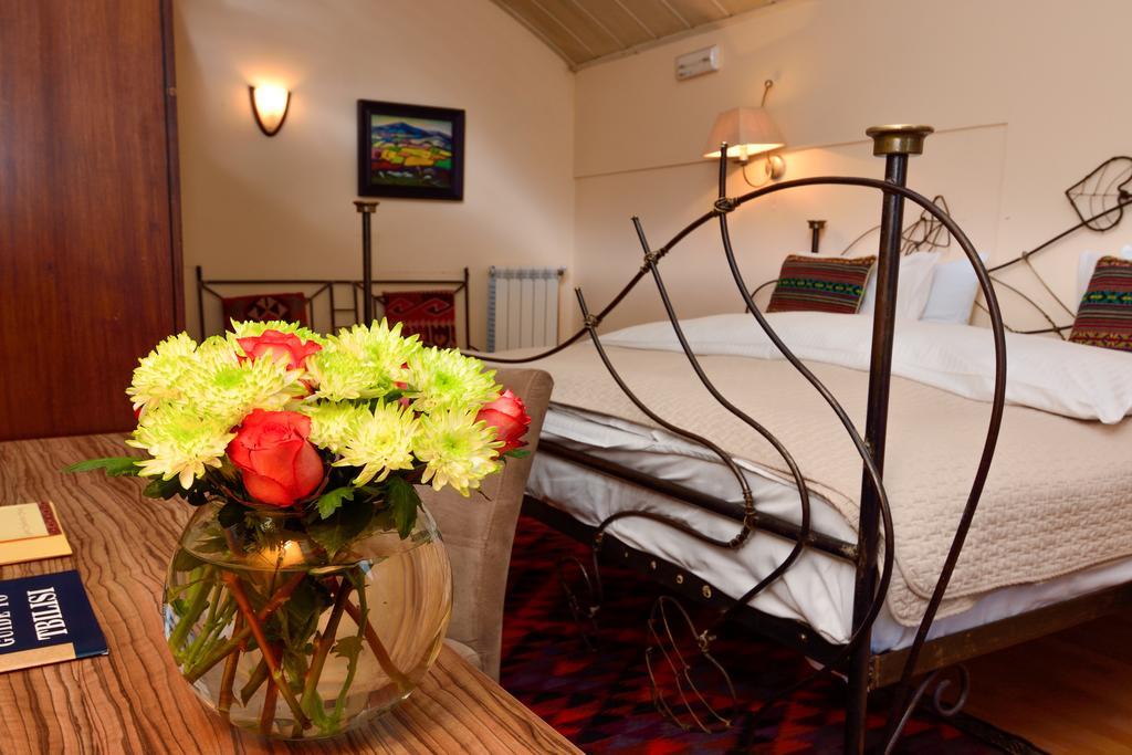 Urban Lodge Hotel Rooms And Suits Tbilisi Exterior foto